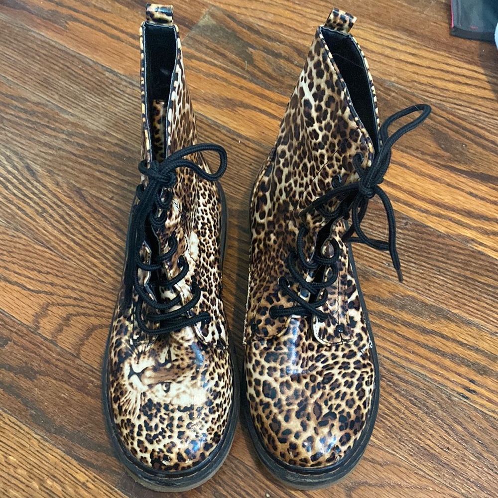 Doc martan style shoes kids size 3